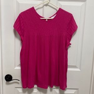 Time Tru Beautiful fuchsia color blouse Sz L (12-14) pleated body.  Easy care